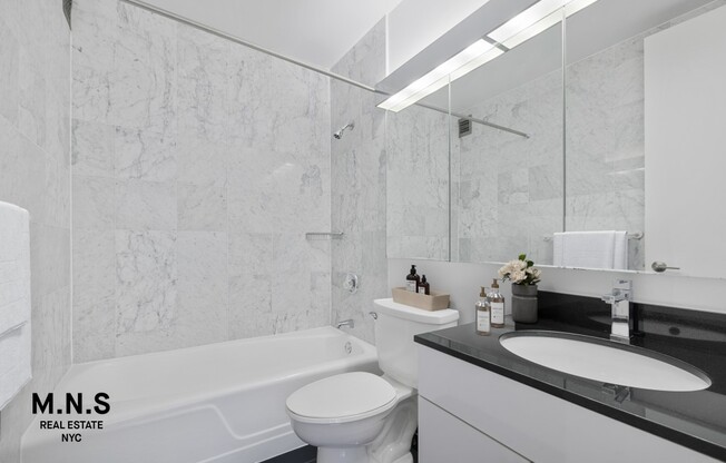 2 beds, 1.5 baths, $7,300, Unit 2-B