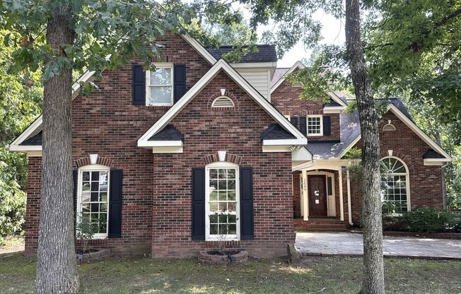 Spacious Home in the Matthews Area!