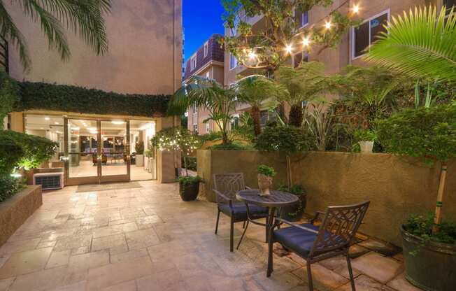 Courtyard at Palm Royale Apartments, Los Angeles, CA, 90034