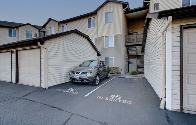 Ground Floor 2 bd, 2 ba Condo - Avail Now!