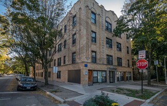 1101 W Wellington Ave