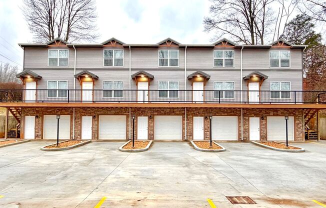 511 Glenstone Springs Dr Apartments