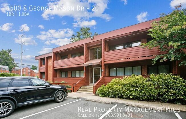 1500 S GEORGE MASON DR