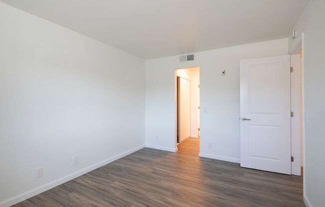 2 beds, 2 baths, 930 sqft, $2,895, Unit 301