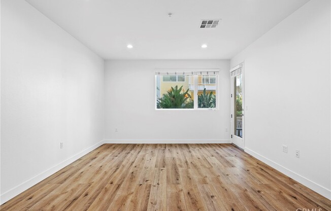 2 beds, 2 baths, 1,050 sqft, $3,450, Unit 206