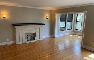 1322 W. Sherwin Ave.