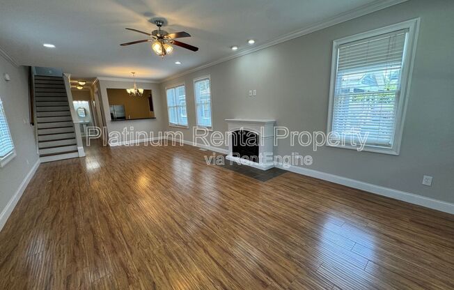 142 LITTLE ST SE