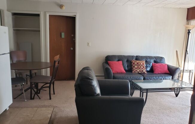 1 bed, 1 bath, 557 sqft, $1,800, Unit 05