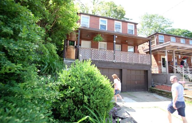 41 W BELLECREST