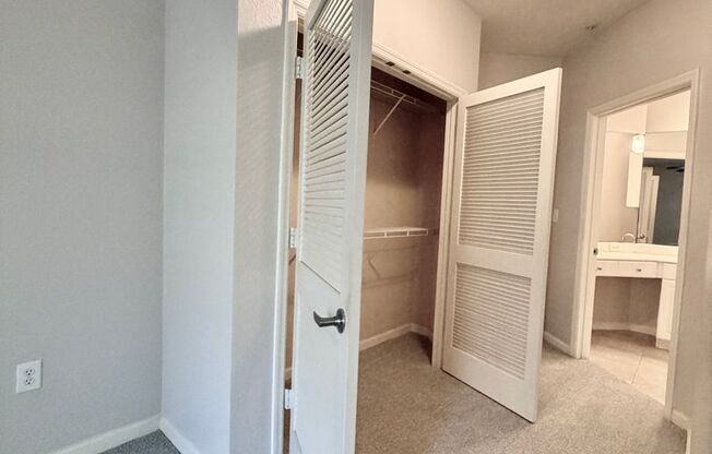 3 beds, 2 baths, $1,950, Unit UNIT 1724