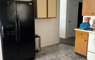 2 beds, 1 bath, $1,400