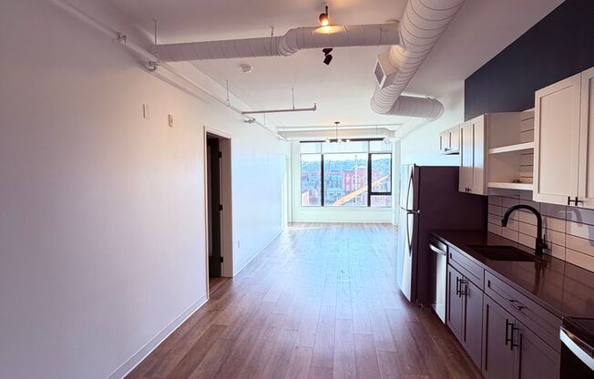 2 beds, 2 baths, 1,009 sqft, $2,200, Unit Unit 310