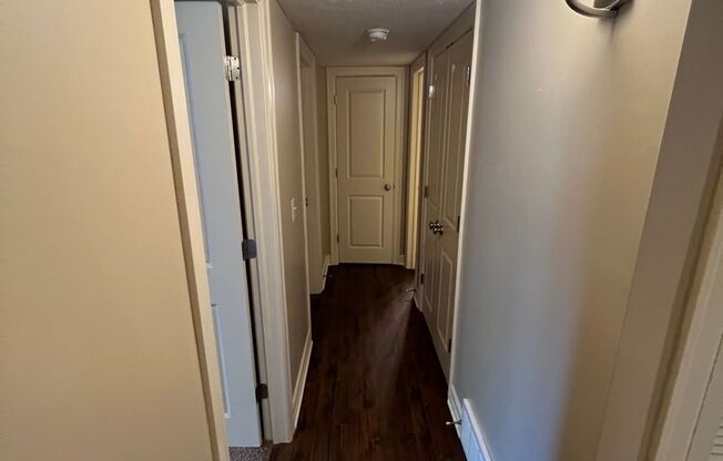 2 beds, 2 baths, 1,000 sqft, $1,495, Unit Unit 204