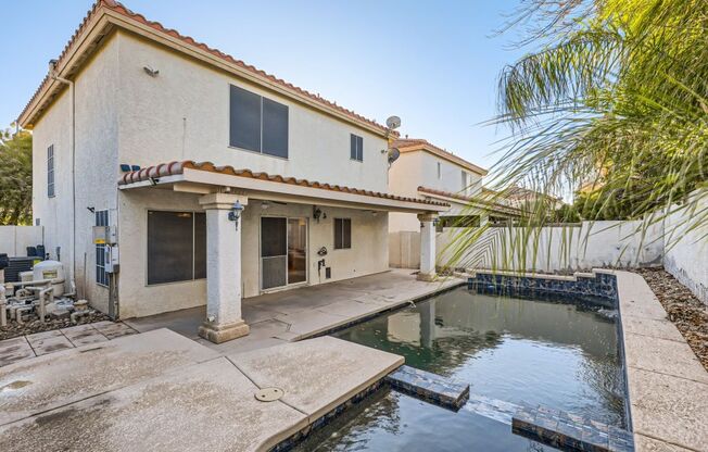 4 beds, 2.5 baths, $2,395
