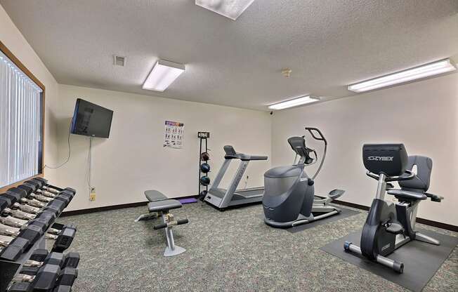 Prairiewood Meadows Apartments | Fitness Center