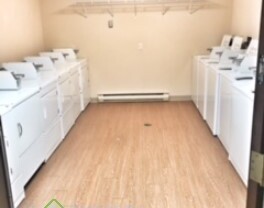 2 beds, 1 bath, 1,000 sqft, $975, Unit TE218X-218