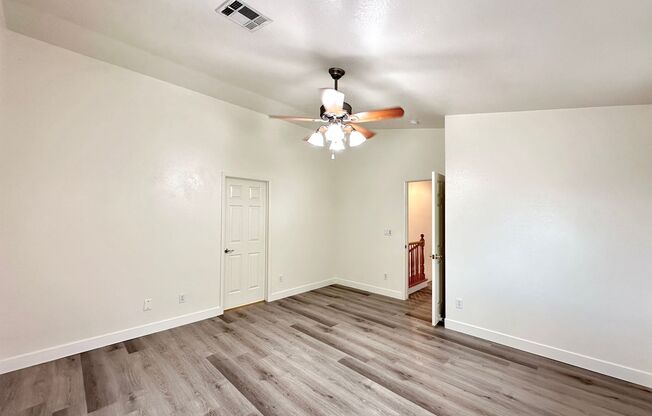 3 beds, 2.5 baths, $1,895