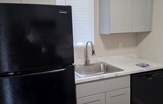 2 beds, 1 bath, 750 sqft, $1,200, Unit 8