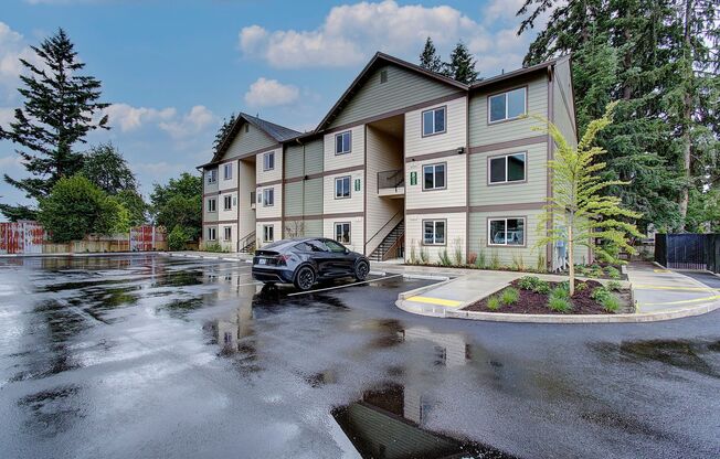 2 beds, 1 bath, $1,775, Unit 112