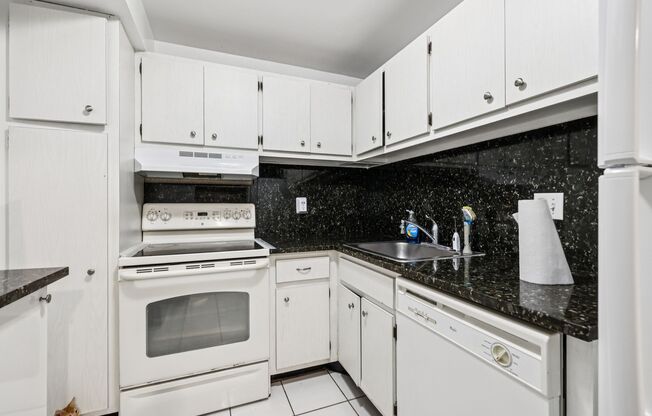 1 bed, 1 bath, 850 sqft, $1,850, Unit 01_408