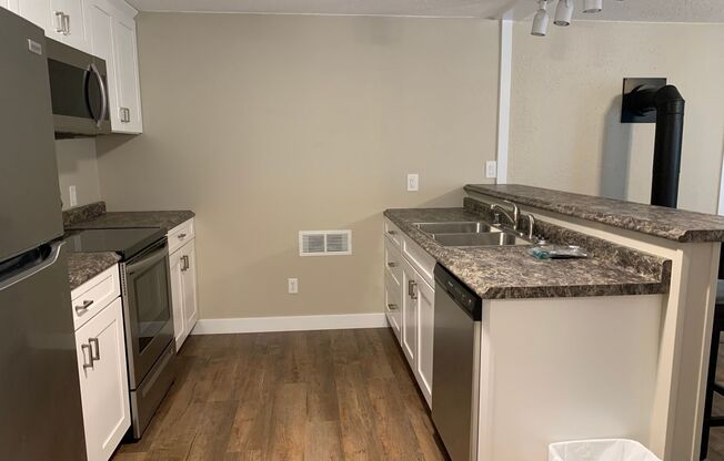 1 bed, 1 bath, $1,100