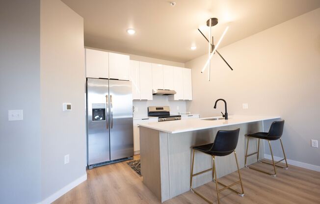 1 bed, 1 bath, 560 sqft, $1,395, Unit 405