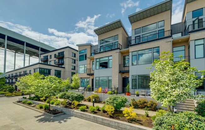 Waterfront Living at the Riverscape Townhomes