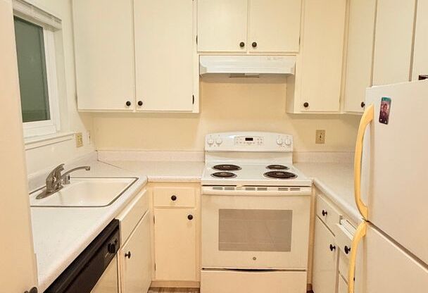 1 bed, 1 bath, $2,150