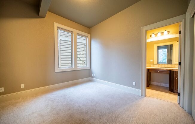 4 beds, 3.5 baths, $4,895