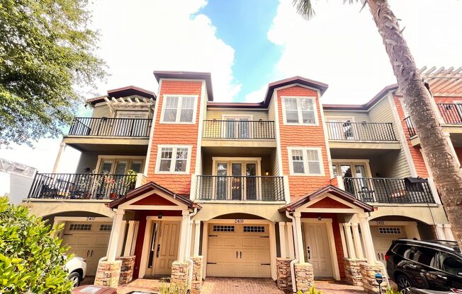 Welcome to Your Three-Story Paradise in Thriving Orlando, FL! WASHER & DRYER INCLUDED!