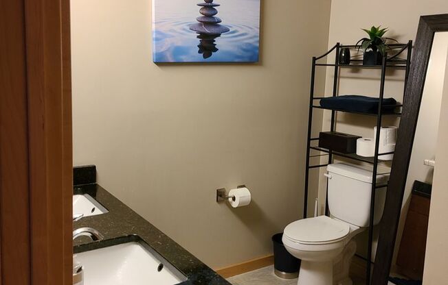 1 bed, 1.5 baths, 1,022 sqft, $1,750, Unit 204