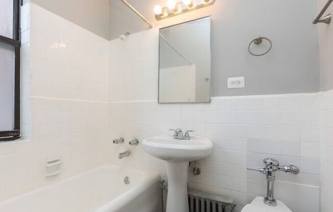 Studio, 1 bath, 450 sqft, $1,350, Unit 6949-3W