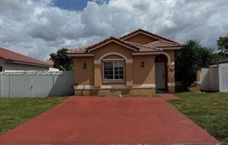7751 NW 194th St HIALEAH, FL 33015