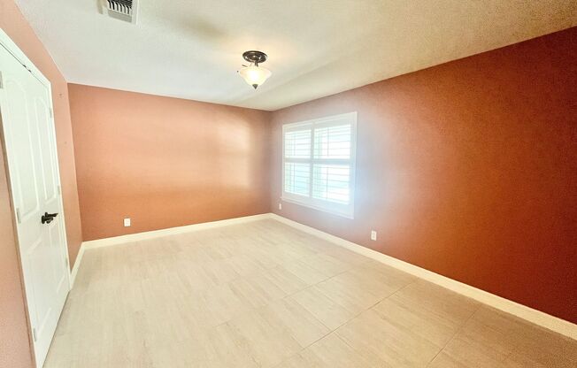 4 beds, 2.5 baths, $3,000
