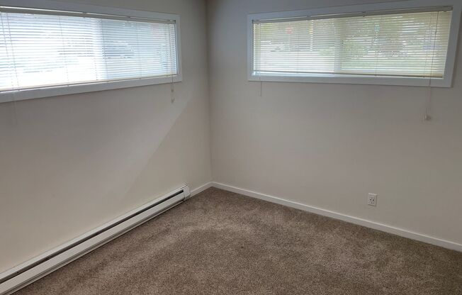 2 beds, 1 bath, $2,150