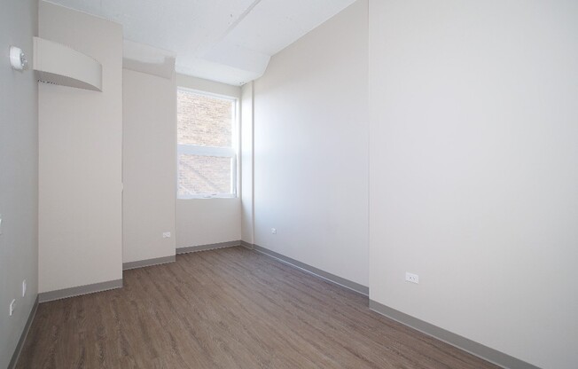 1 bed, 1 bath, 477 sqft, $1,739, Unit 528