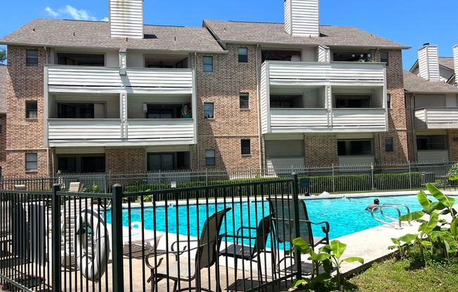 2 Bedroom 2 Bath Condo Home for rent near Downtown Austin, Top Floor with Balcony, Gated Community