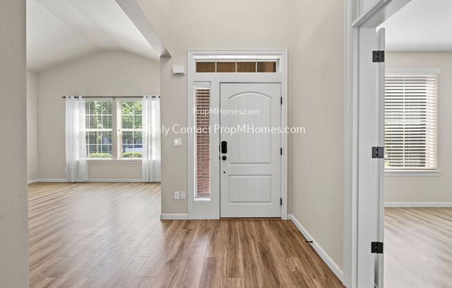 Beautiful Villebois Home - 3 Bedrooms + Bonus Room!