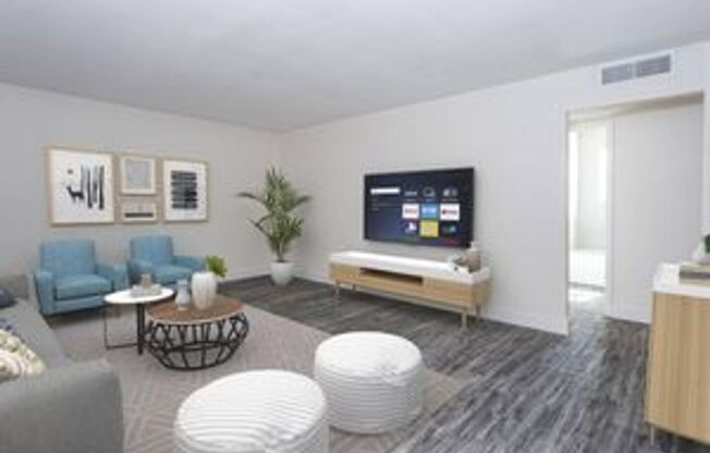 1 bed, 1 bath, 640 sqft, $999, Unit 1401-19