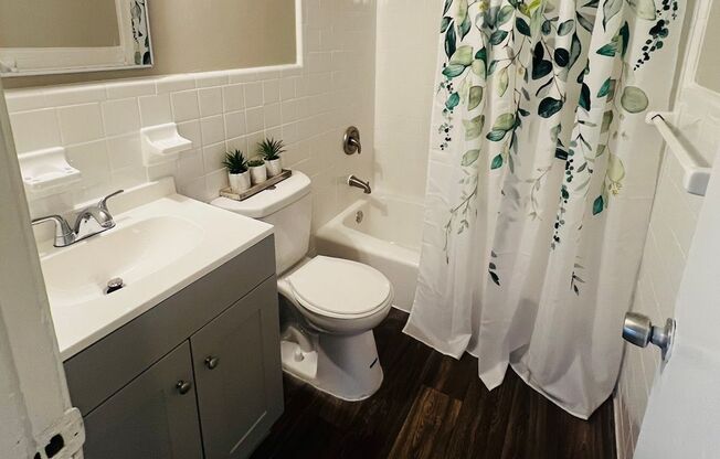 2 beds, 1.5 baths, 950 sqft, $1,179, Unit D02