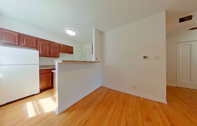 1 bed, 1 bath, 810 sqft, $2,425, Unit 1307 3A