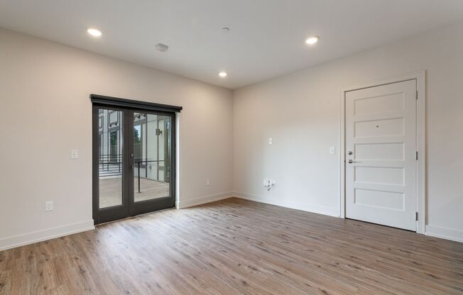 2 beds, 2 baths, 785 sqft, $2,425, Unit 1050 N 4th St. Apt. 216