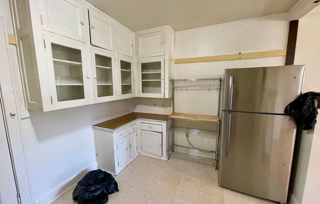 1 bed, 1 bath, $1,025, Unit 17
