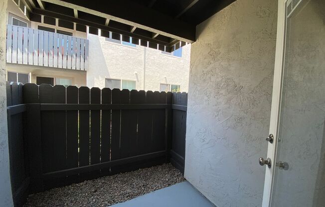 1 bed, 1 bath, 671 sqft, $2,425, Unit E-117