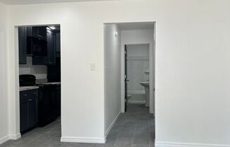 1 bed, 1 bath, 645 sqft, $800