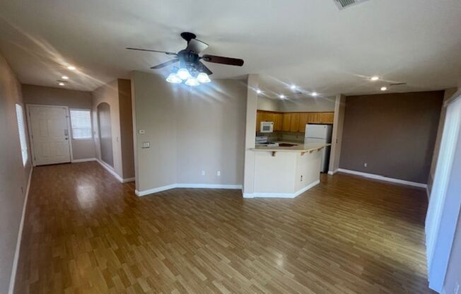 FANTASIC GUARD GATED TOWNHOME IN GREEN VALLEY RANCH!!!!