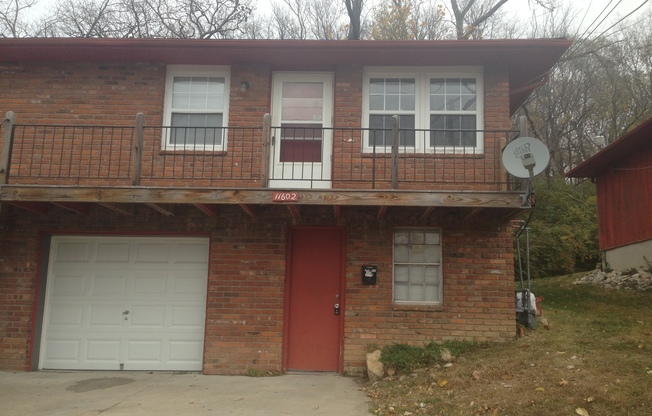 2 beds, 1 bath, $1,045