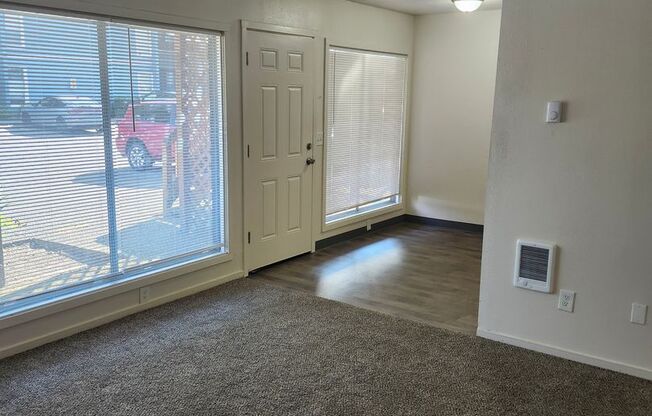 1 bed, 1 bath, 580 sqft, $1,200, Unit 87