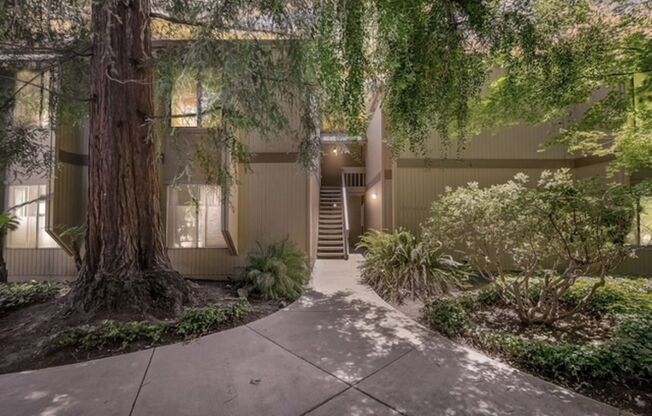 2 beds, 2 baths, $4,800, Unit #286