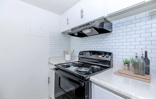 2 beds, 2 baths, 840 sqft, $1,399, Unit A113